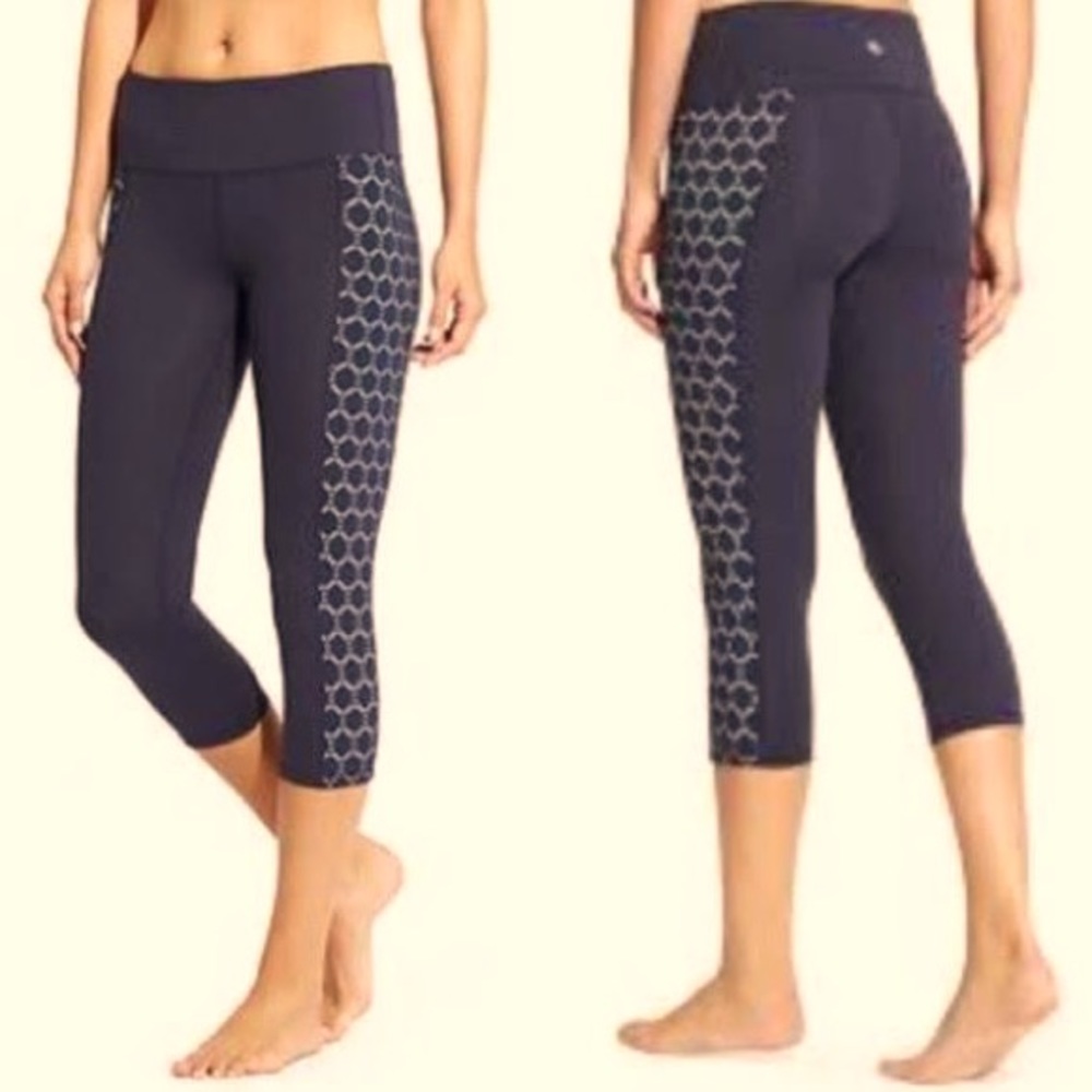 Athleta Black Cropped Leggings with Side Lace S